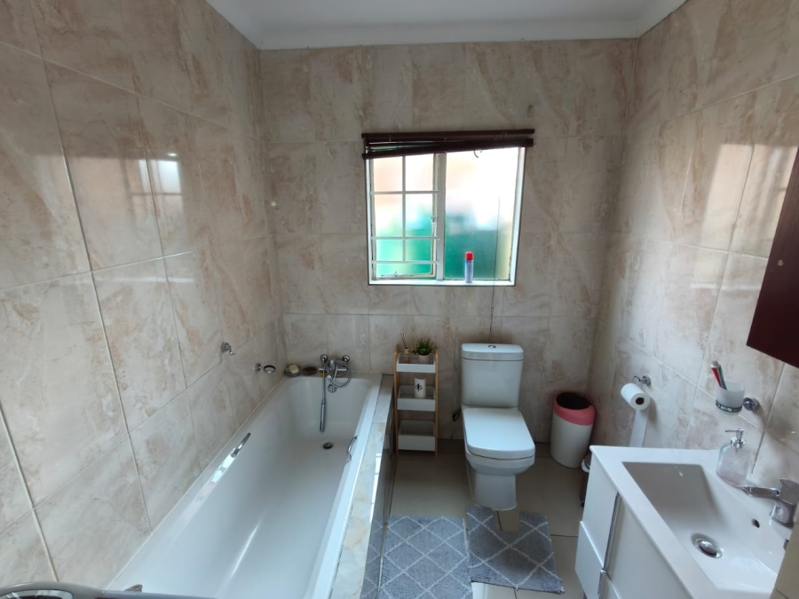 3 Bedroom Property for Sale in Waterval East North West